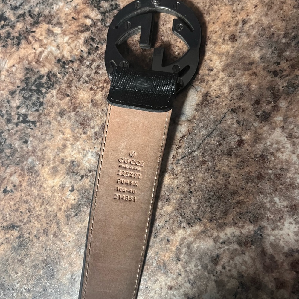 Gucci belts black size 40 and white 38 - Picture 3 of 3
